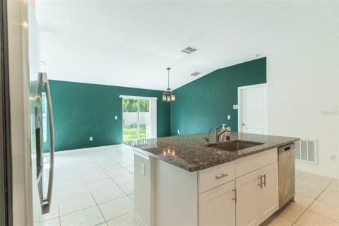 House in Lakeland, Florida 3 bedrooms, 145.02 sq.m. № 2223651 - photo 11