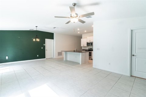 House in Lakeland, Florida 3 bedrooms, 145.02 sq.m. № 2223651 - photo 12