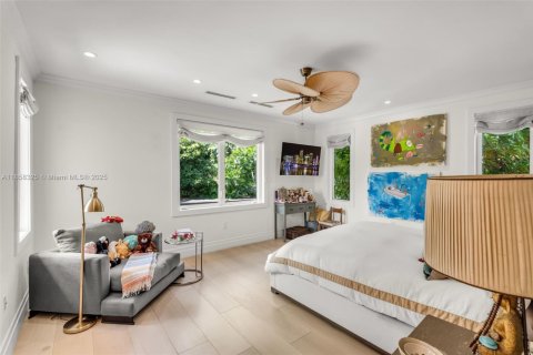 House in Key Biscayne, Florida 6 bedrooms, 319.21 sq.m. № 1882558 - photo 27
