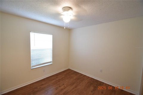 Casa en alquiler en Zephyrhills, Florida, 3 dormitorios, 102.56 m2 № 1915593 - foto 23