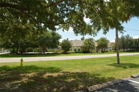 Propiedad comercial en alquiler en Port Charlotte, Florida, 120.4 m2 № 1542685 - foto 30
