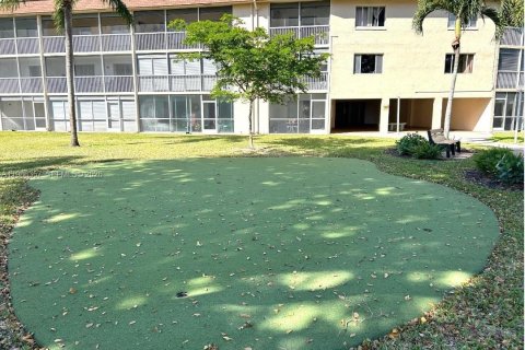 Купить кондоминиум в Палм Спрингс, Флорида 1 спальня, 60.39м2, № 2051979 - фото 15