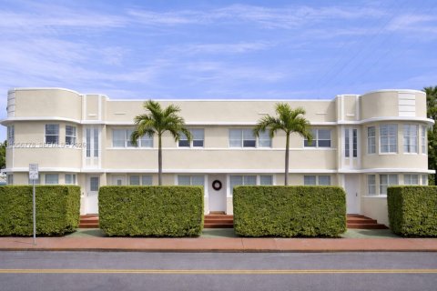 Condominio en alquiler en Miami Beach, Florida, 23.23 m2 № 2010657 - foto 14