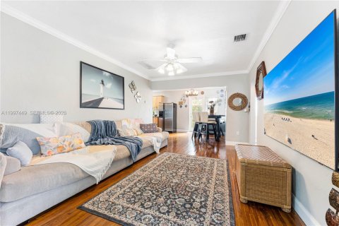 Terreno en venta en Hollywood, Florida № 2059595 - foto 9