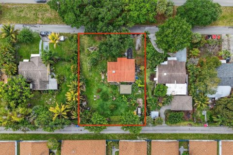 Terreno en Hollywood, Florida № 2059595
