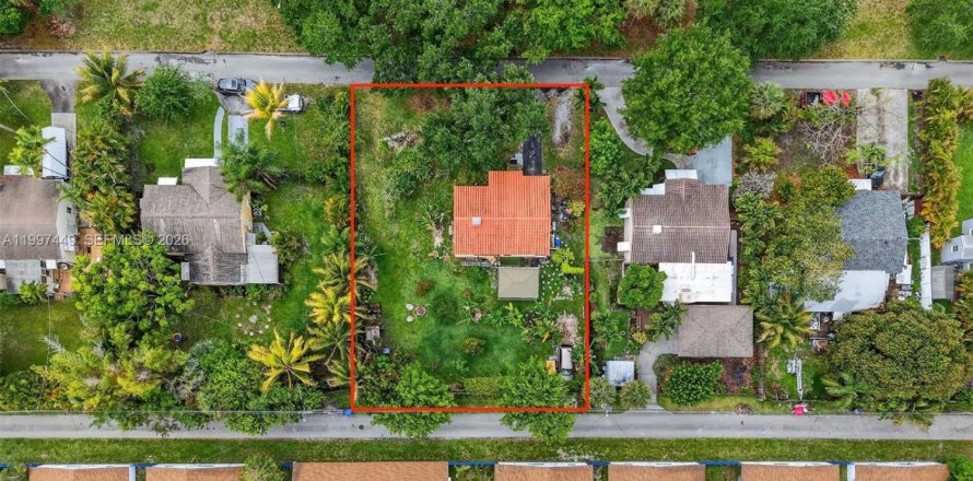 Terreno en Hollywood, Florida № 2059595