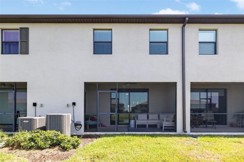 Townhouse in Bradenton, Florida 3 bedrooms, 178.84 sq.m. № 2202631 - photo 30