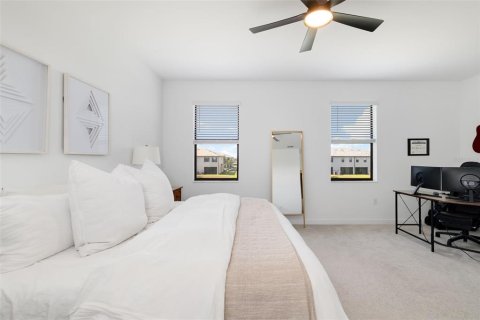 Townhouse in Bradenton, Florida 3 bedrooms, 178.84 sq.m. № 2202631 - photo 18