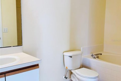 Casa en venta en Orlando, Florida, 4 dormitorios, 179.21 m2 № 1849904 - foto 9