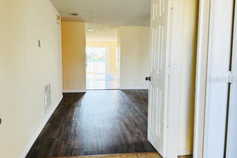 Casa en venta en Orlando, Florida, 4 dormitorios, 179.21 m2 № 1849904 - foto 2
