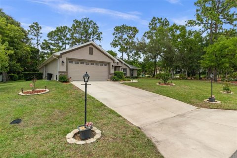 House in Homosassa, Florida 4 bedrooms, 237.27 sq.m. № 2238208 - photo 5