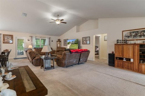 House in Homosassa, Florida 4 bedrooms, 237.27 sq.m. № 2238208 - photo 11