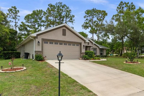 House in Homosassa, Florida 4 bedrooms, 237.27 sq.m. № 2238208 - photo 6