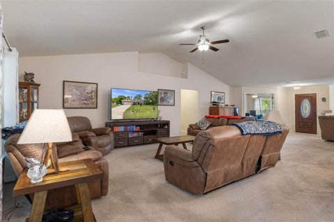 House in Homosassa, Florida 4 bedrooms, 237.27 sq.m. № 2238208 - photo 13