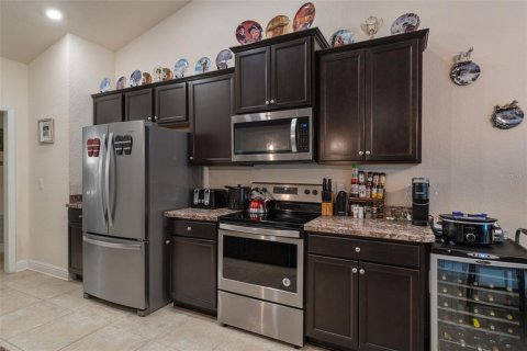 House in Homosassa, Florida 4 bedrooms, 237.27 sq.m. № 2238208 - photo 21