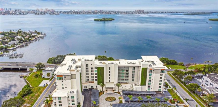 Condo à Clearwater, Floride, 2 chambres № 2425546