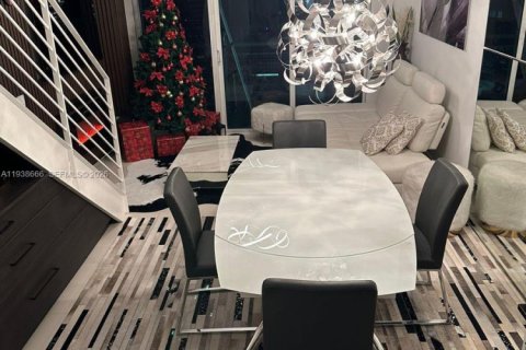 Купить кондоминиум в Майами, Флорида 1 спальня, 75.16м2, № 2068675 - фото 22