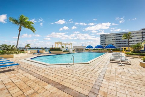 Copropriété à vendre à North Bay Village, Floride: 2 chambres, 95.69 m2 № 2029517 - photo 28