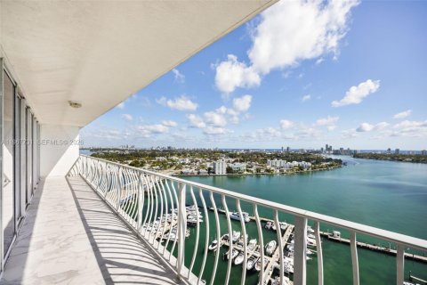 Copropriété à vendre à North Bay Village, Floride: 2 chambres, 95.69 m2 № 2029517 - photo 26