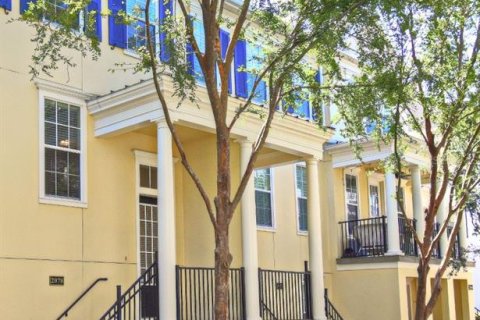 Touwnhouse à vendre à Orlando, Floride: 3 chambres, 177.44 m2 № 1886369 - photo 1