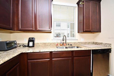 Touwnhouse à vendre à Orlando, Floride: 3 chambres, 177.44 m2 № 1886369 - photo 15