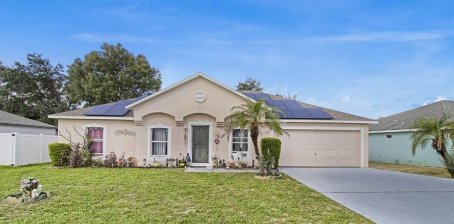Villa ou maison à Poinciana, Floride 3 chambres, 164.25 m2 № 2390886