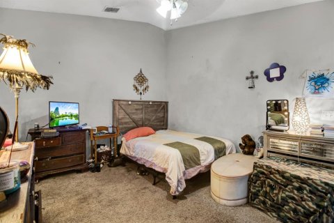 Villa ou maison à vendre à Poinciana, Floride: 3 chambres, 164.25 m2 № 2390886 - photo 15