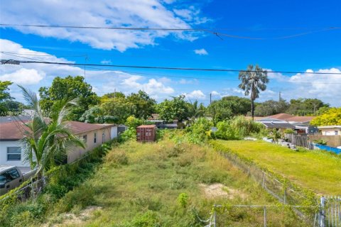 Land in Miami, Florida № 1973700 - photo 9
