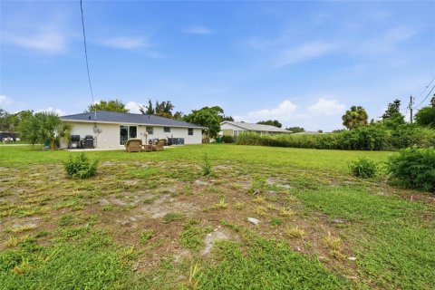 Villa ou maison à vendre à Port Charlotte, Floride: 2 chambres, 95.5 m2 № 2208881 - photo 23