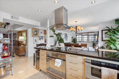 Copropriété à vendre à Aventura, Floride: 2 chambres, 157.28 m2 № 1966573 - photo 13