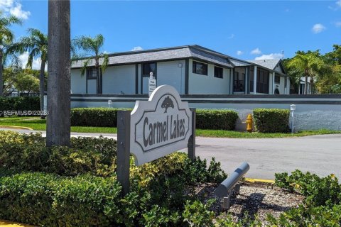 Copropriété à louer à Miami, Floride: 3 chambres, 98.94 m2 № 2076447 - photo 3
