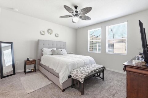 House in Winter Haven, Florida 4 bedrooms, 156.08 sq.m. № 2201516 - photo 20