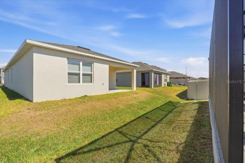 House in Winter Haven, Florida 4 bedrooms, 156.08 sq.m. № 2201516 - photo 7