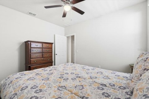 House in Winter Haven, Florida 4 bedrooms, 156.08 sq.m. № 2201516 - photo 29