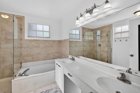 Villa ou maison à vendre à Plantation, Floride: 3 chambres, 146.88 m2 № 1982841 - photo 22