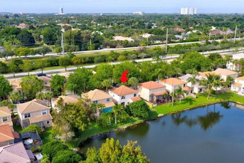 Villa ou maison à vendre à Plantation, Floride: 3 chambres, 146.88 m2 № 1982841 - photo 2