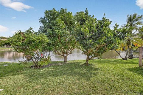 Villa ou maison à vendre à Plantation, Floride: 3 chambres, 146.88 m2 № 1982841 - photo 30