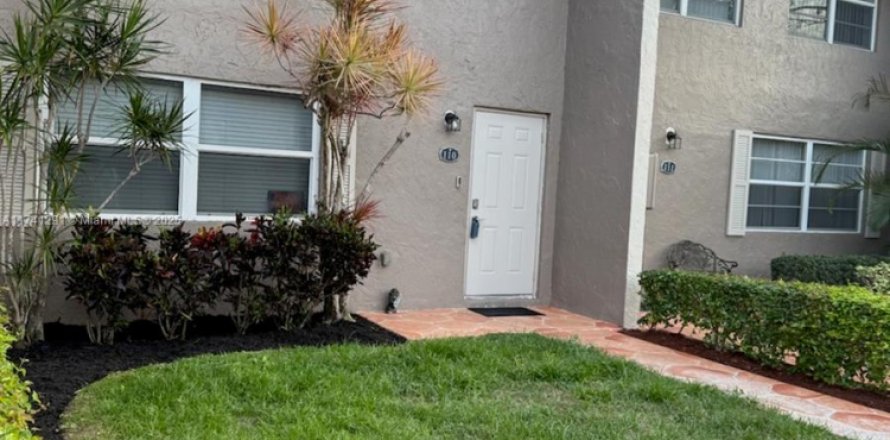 Adosado en Coral Springs, Florida 3 dormitorios, 139.35 m2 № 1861976