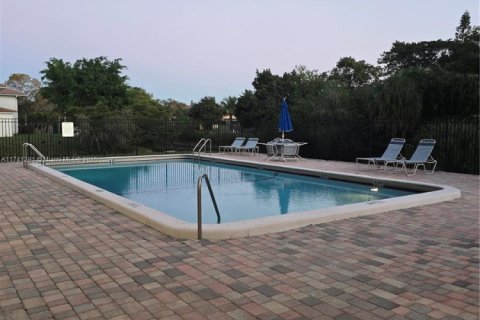 Adosado en venta en Coral Springs, Florida, 3 dormitorios, 139.35 m2 № 1861976 - foto 11