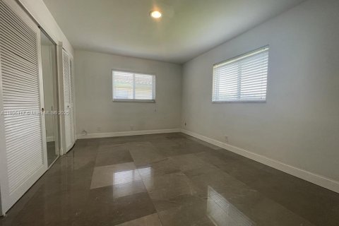 House in Pompano Beach, Florida 3 bedrooms, 165.09 sq.m. № 1739182 - photo 27
