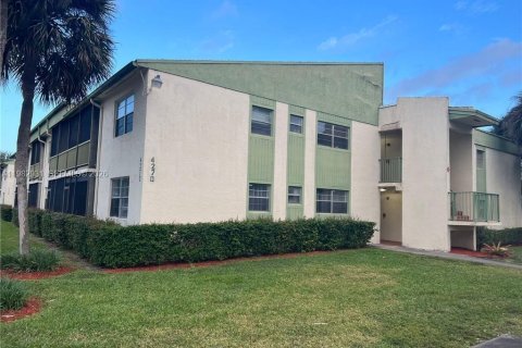 Condo à Coral Springs, Floride, 2 chambres  № 2049851