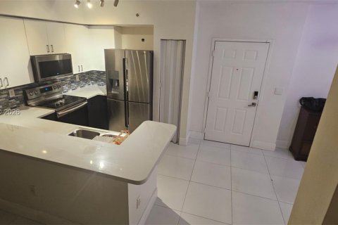 Condominio en venta en Cutler Bay, Florida, 2 dormitorios, 75.16 m2 № 2033397 - foto 3