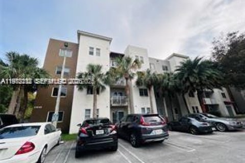 Condominio en Cutler Bay, Florida, 2 dormitorios  № 2033397