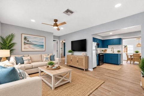 Villa ou maison à vendre à Venice, Floride: 3 chambres, 111.76 m2 № 2403559 - photo 2