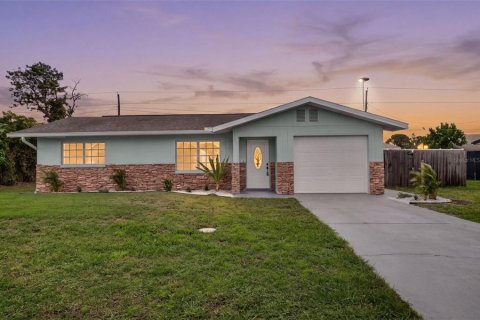 Villa ou maison à Venice, Floride 3 chambres, 111.76 m2 № 2403559