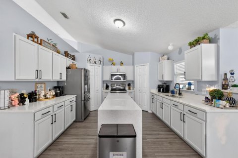 Купить виллу или дом в Киссимми, Флорида 8 комнат, 199.55м2, № 2148665 - фото 11