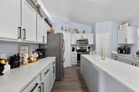 Купить виллу или дом в Киссимми, Флорида 8 комнат, 199.55м2, № 2148665 - фото 14