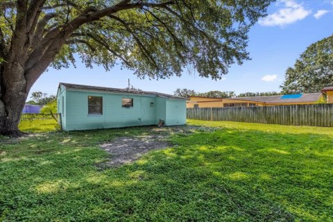 Casa en venta en Orlando, Florida, 2 dormitorios, 66.89 m2 № 1856153 - foto 12
