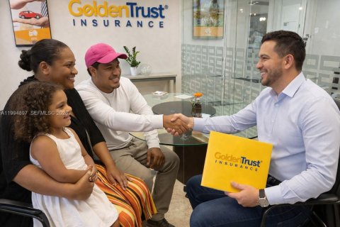 Immobilier commercial à Weston, Floride № 2176285