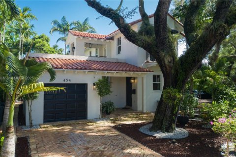 Villa ou maison à louer à Coral Gables, Floride: 3 chambres, 218.51 m2 № 1963861 - photo 14